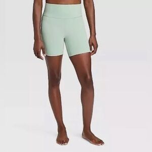 Women’s All In Motion 6in Everyday Soft Biker Short